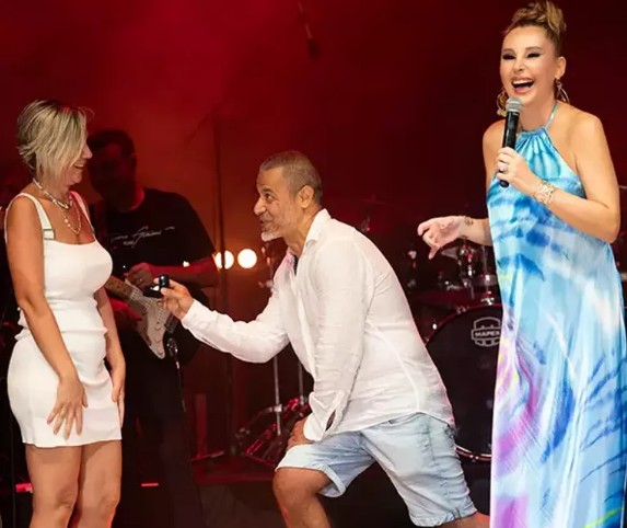 Funda Arar'dan müzik şöleni...